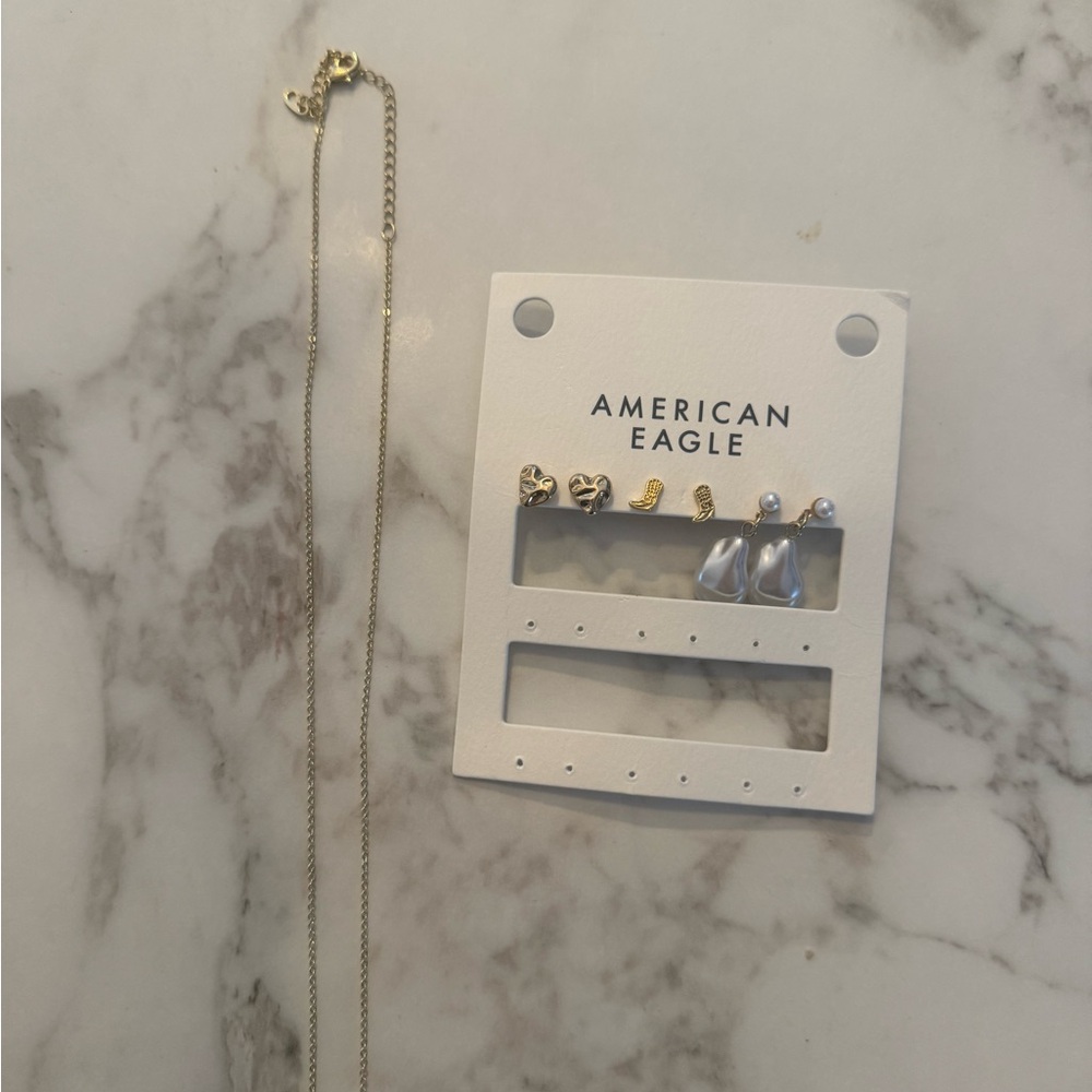 Letter G Necklace American Eagle Gold and Pearl Earring Set w
